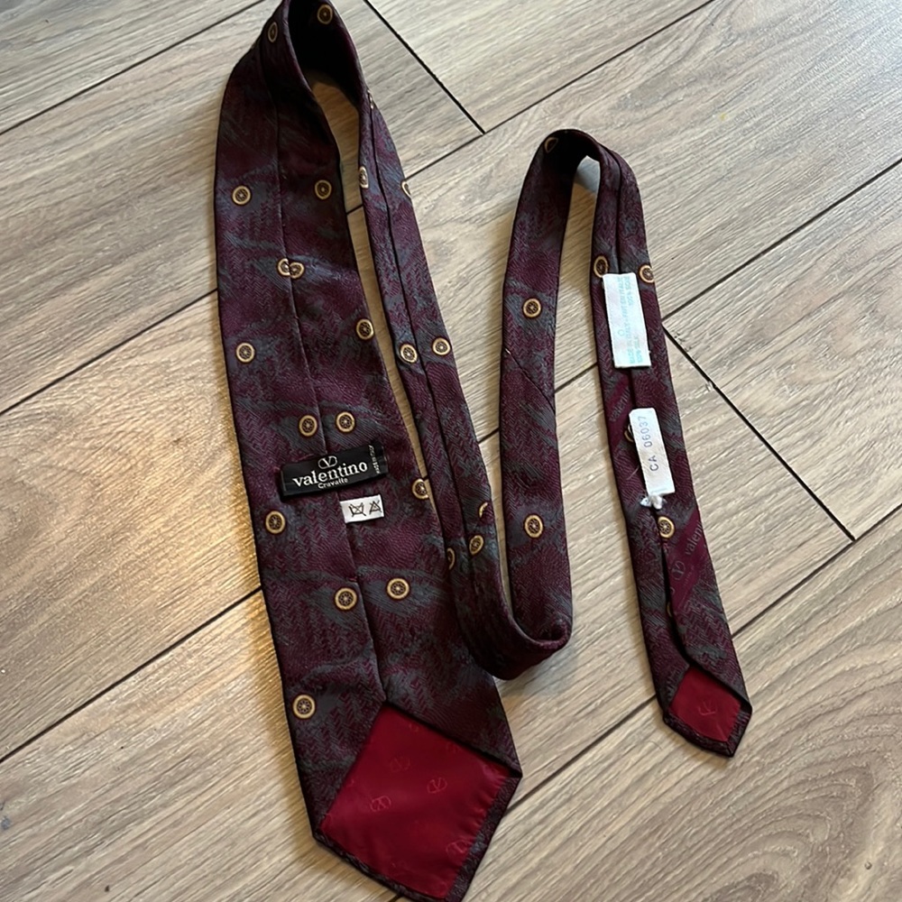 Vintage Valentino Tie